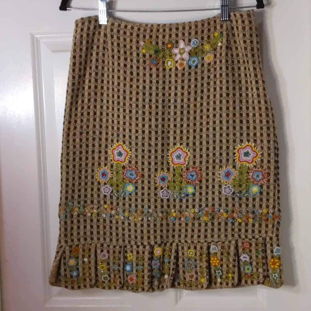 High waisted tweed skirt with beaded embroidery